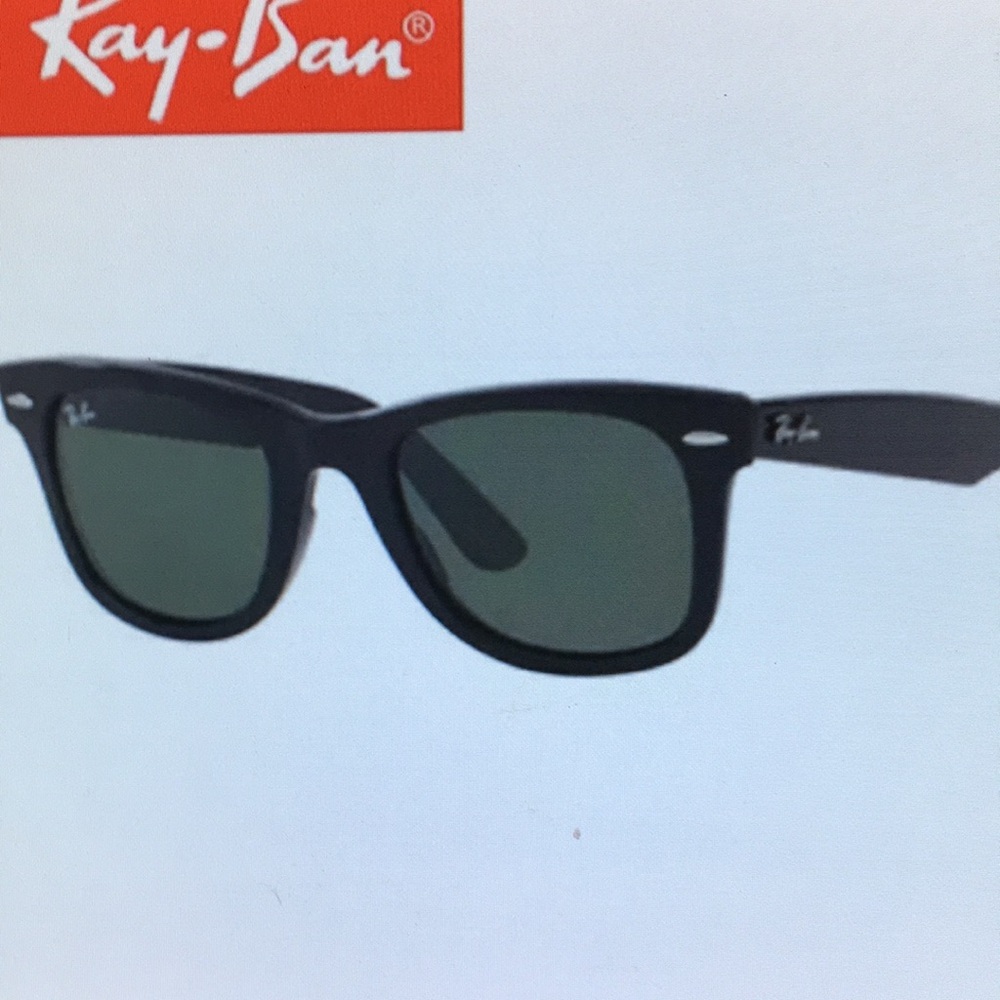 Ray-Ban Black Sunglasses